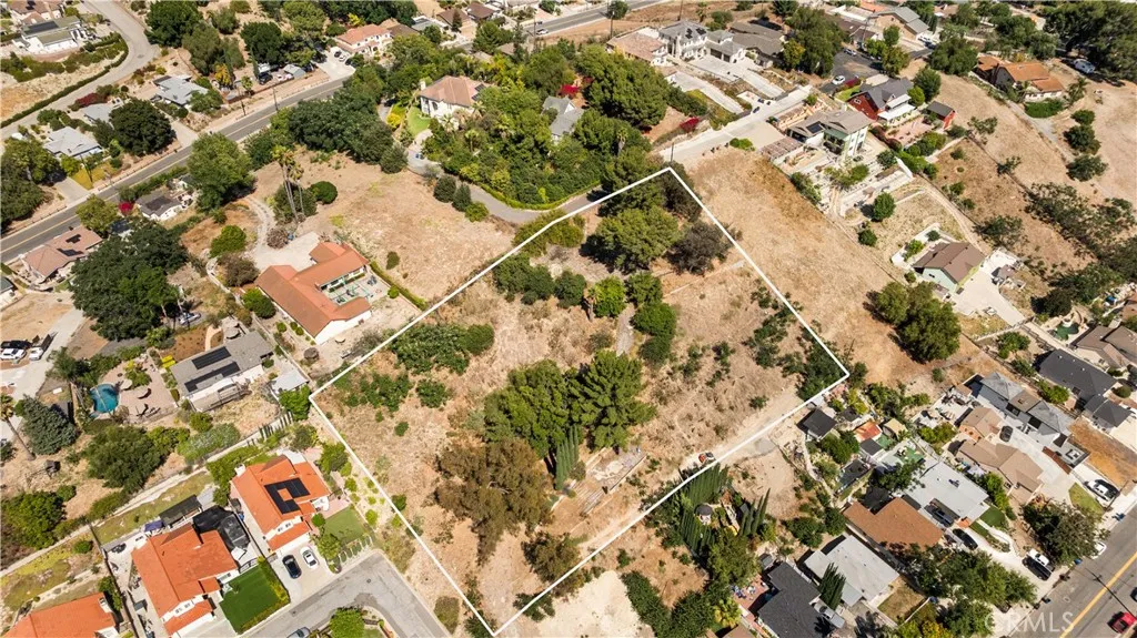 main property photo 4