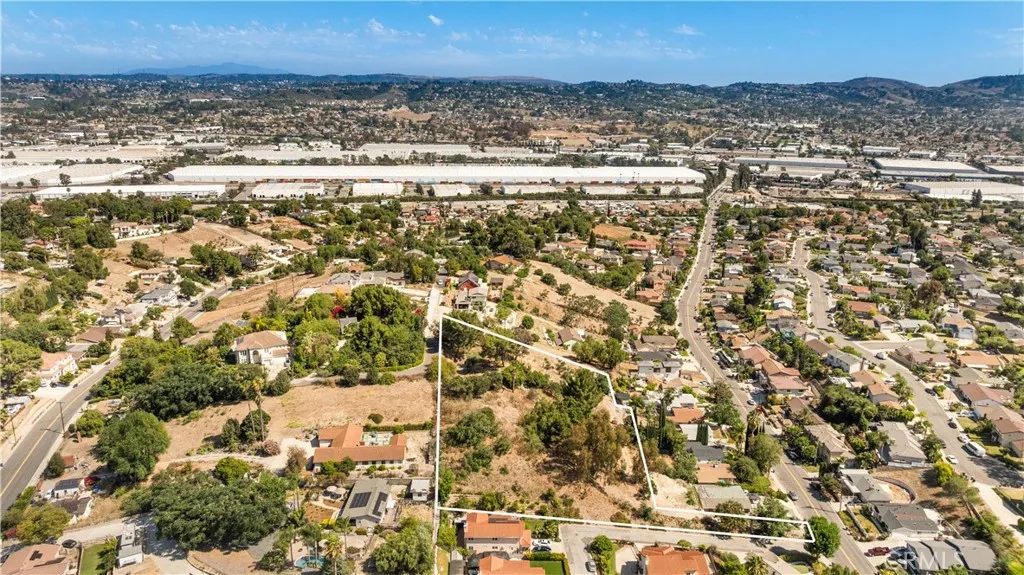 main property photo 9