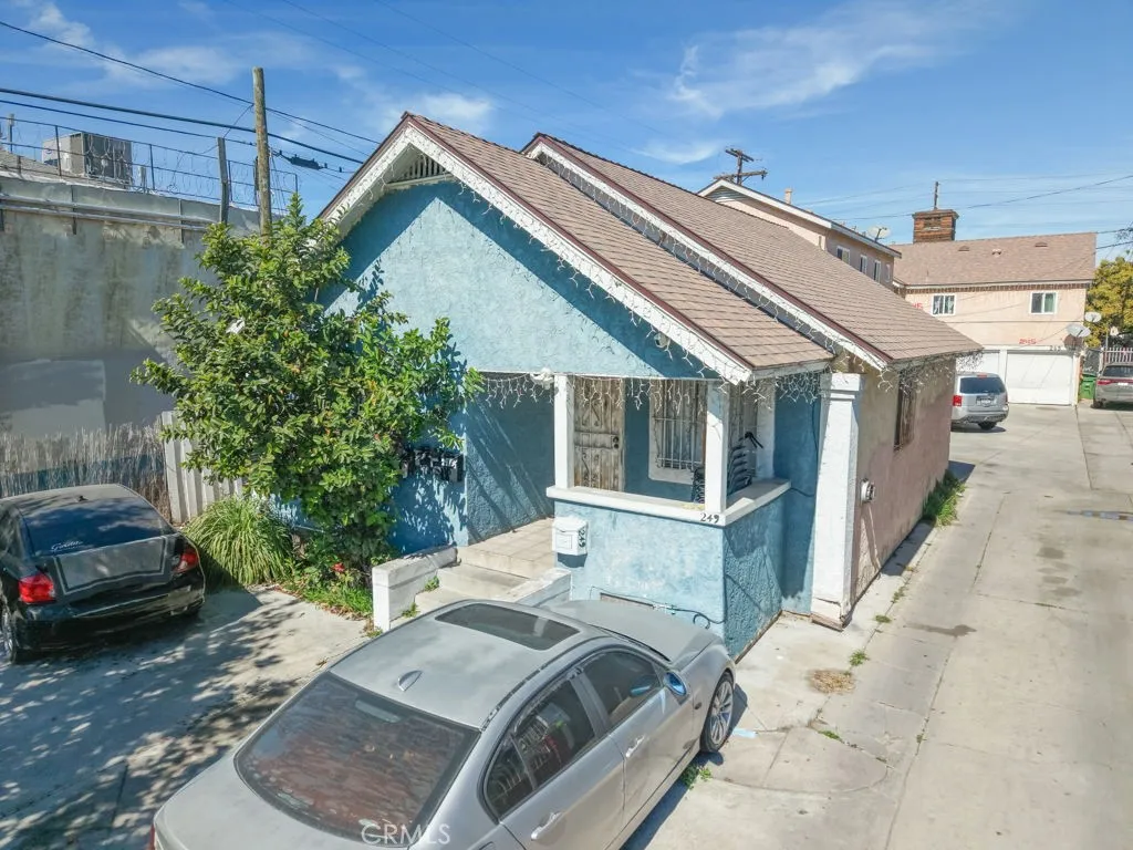 main property photo 3