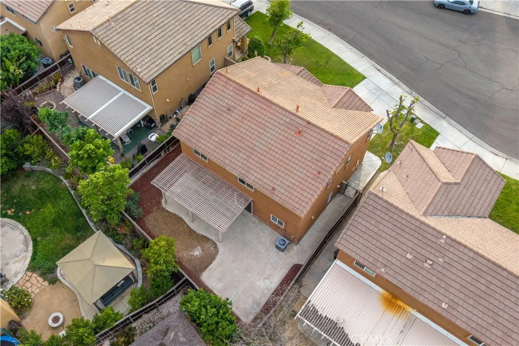 main property photo 41