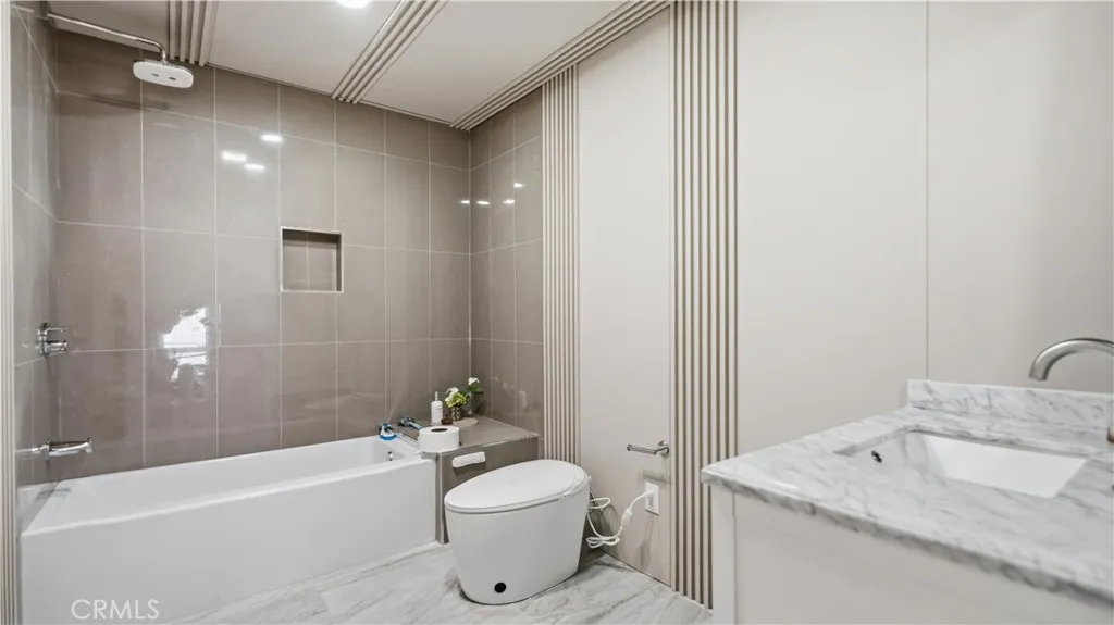 main property photo 69