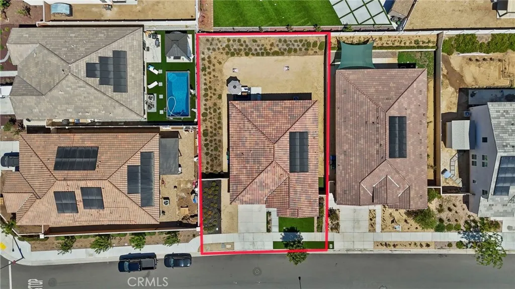 main property photo 40