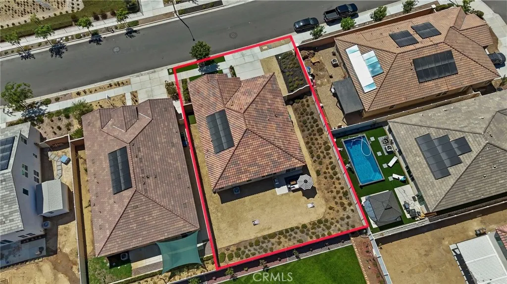 main property photo 41
