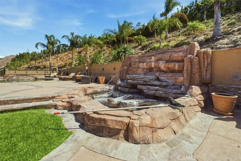 main property photo 59