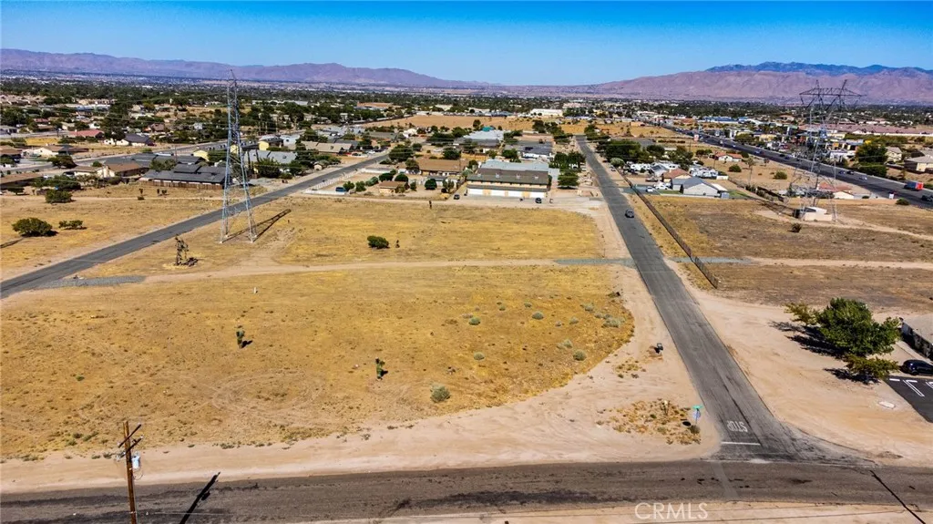 main property photo 6