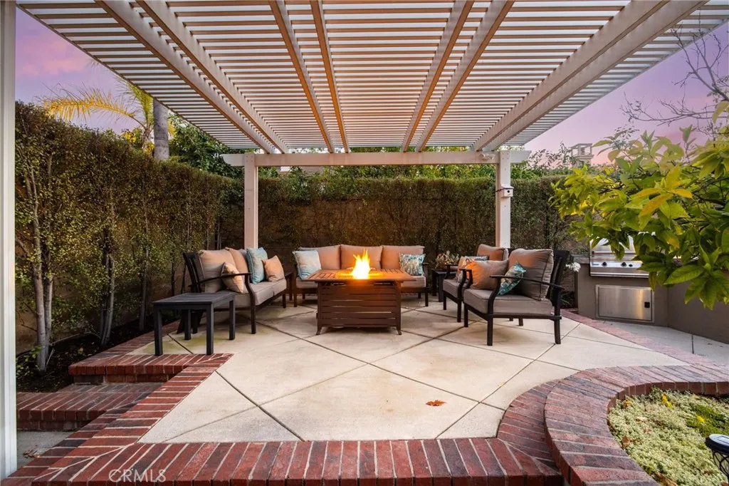 main property photo 50