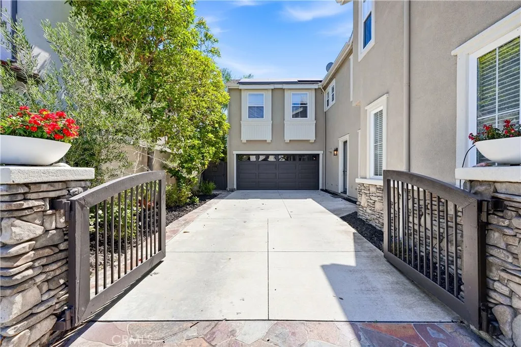 main property photo 59