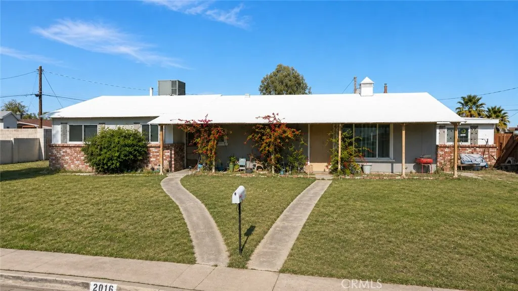 main property photo 0