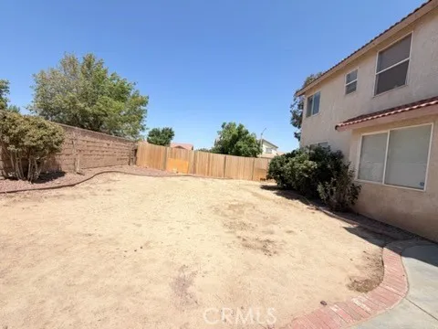 main property photo 17
