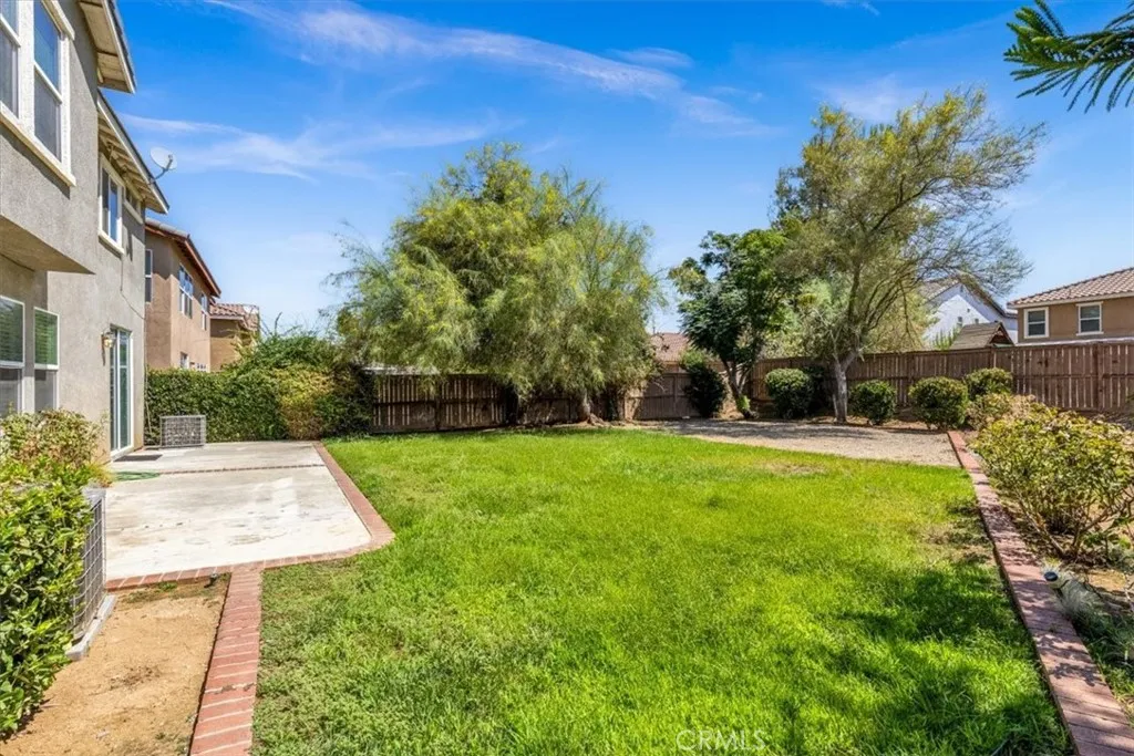 main property photo 45