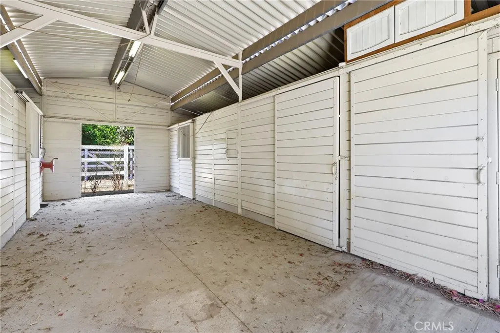 main property photo 59