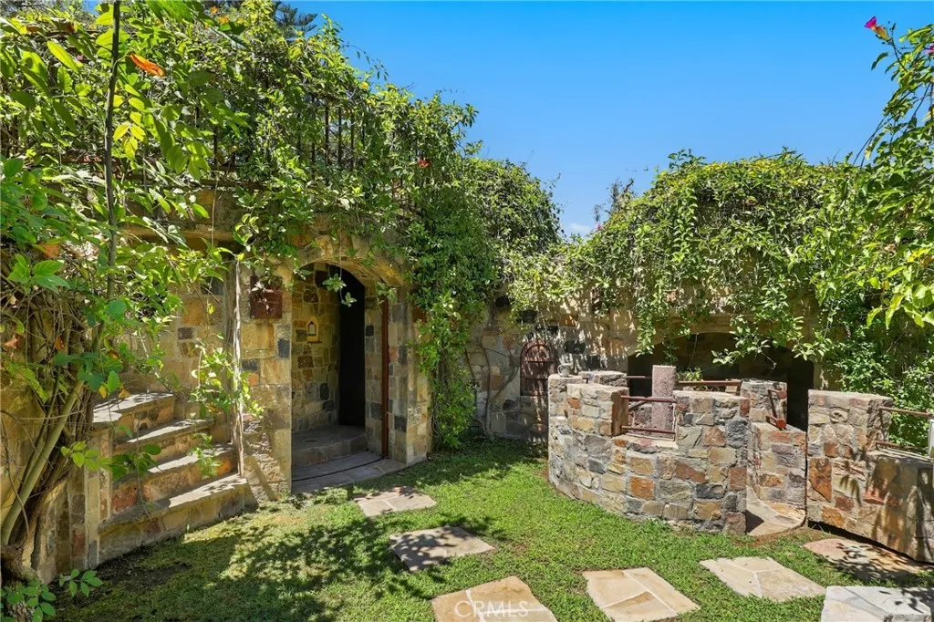 main property photo 81