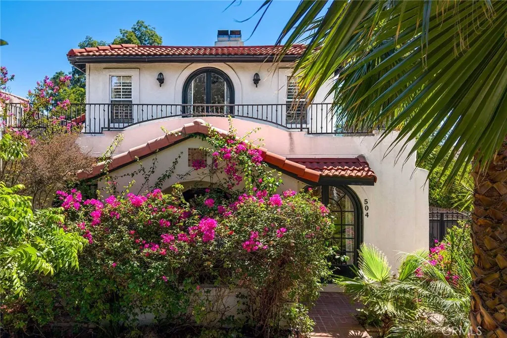 main property photo 34