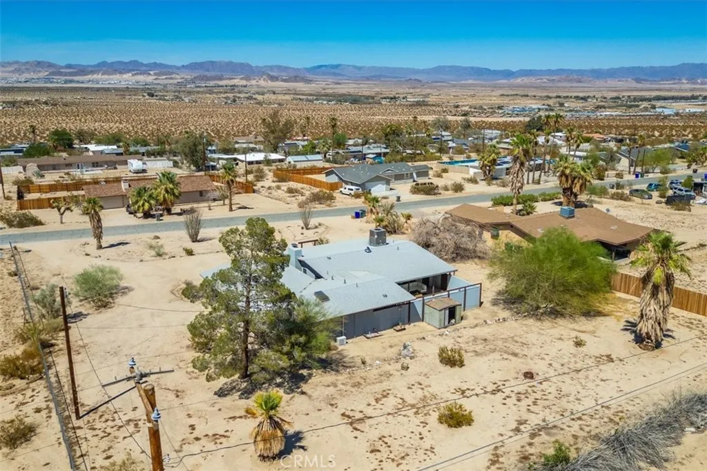 main property photo 41