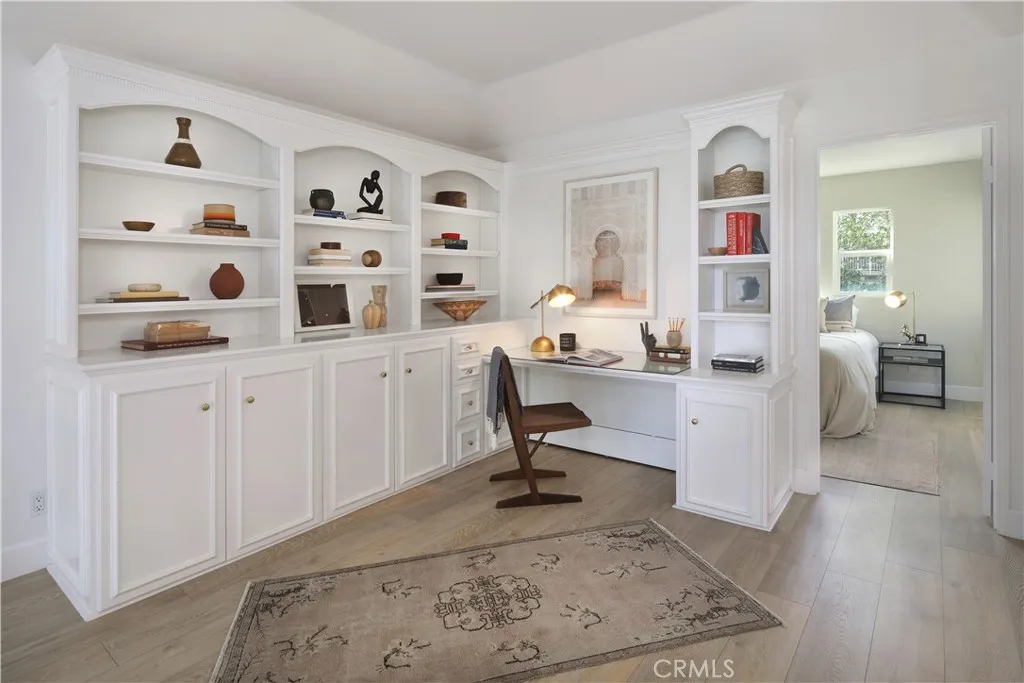 property viewer photo 4