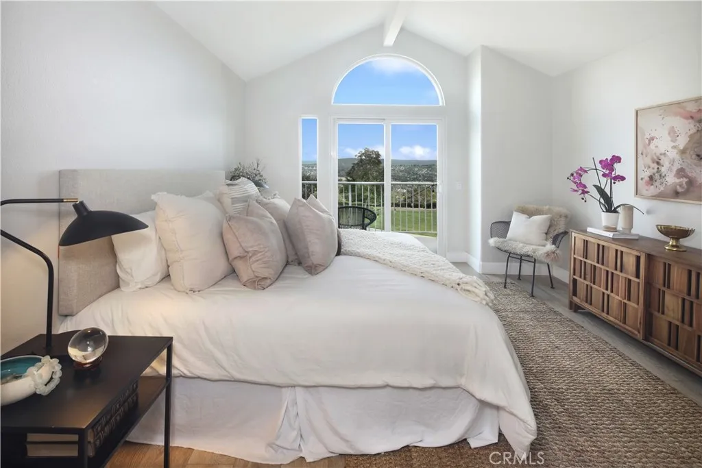 property viewer photo 7