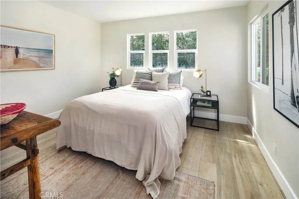 property viewer photo 9