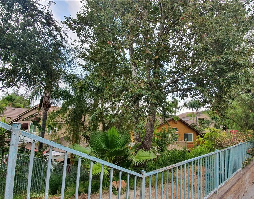 main property photo 48