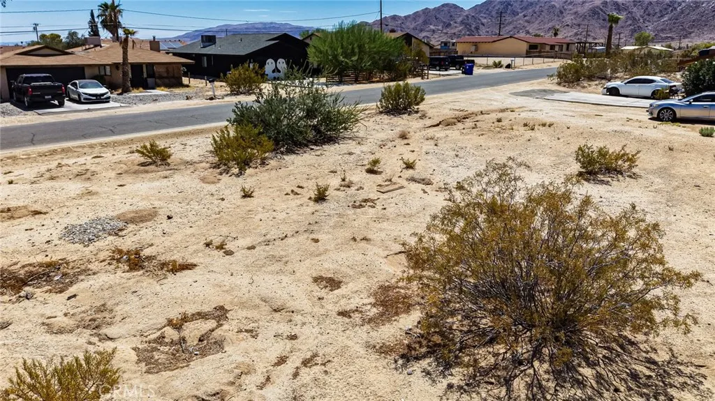 main property photo 27