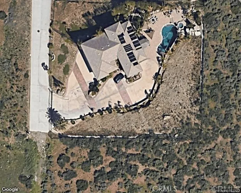 main property photo 8