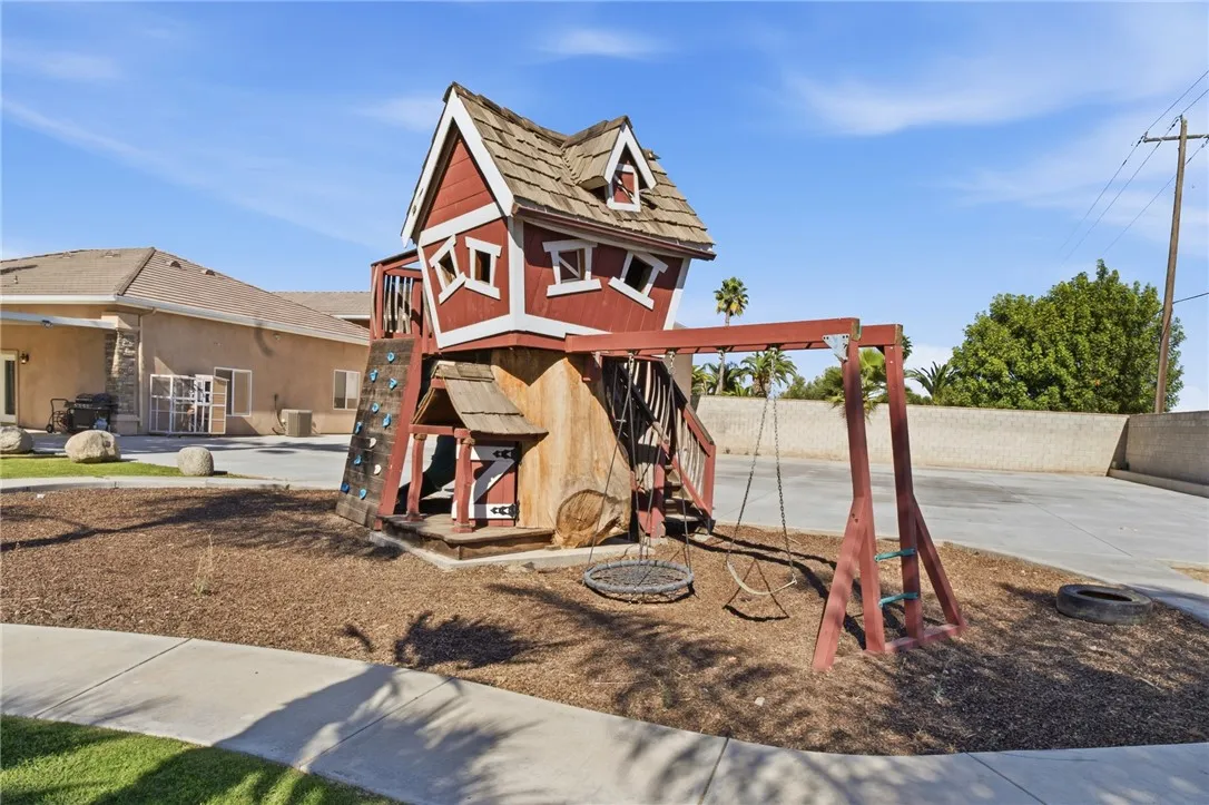 main property photo 63