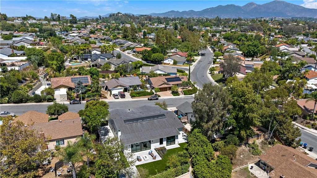 main property photo 59