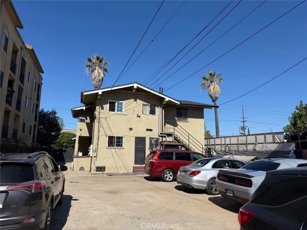 main property photo 6