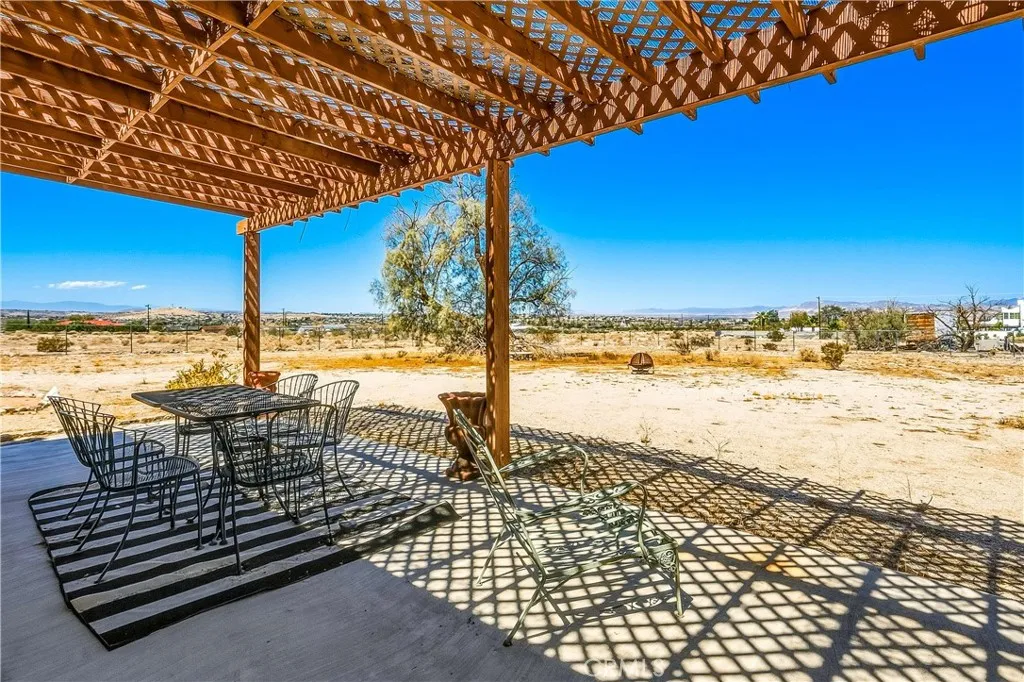 main property photo 35