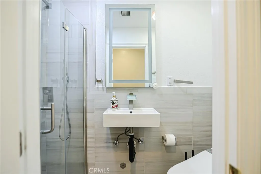 main property photo 66