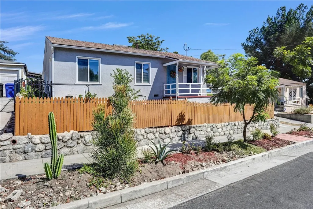 main property photo 22