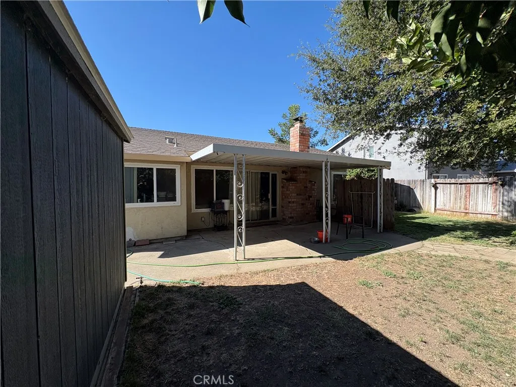 main property photo 8