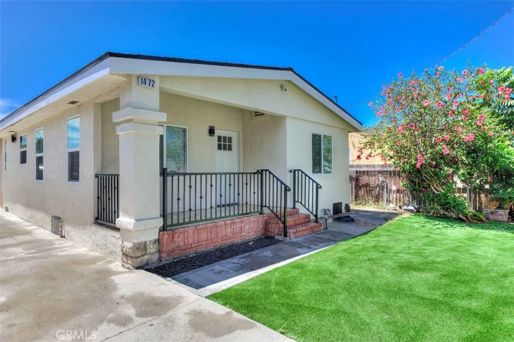 main property photo 17