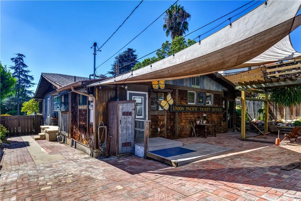 main property photo 35