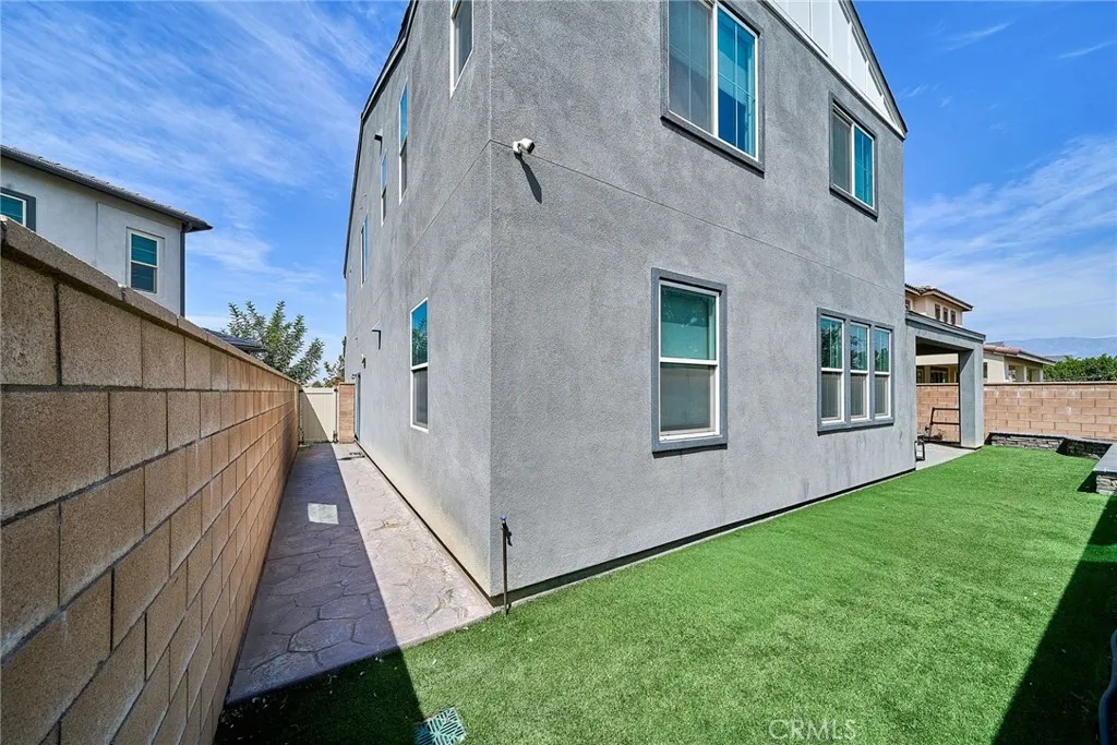 main property photo 59