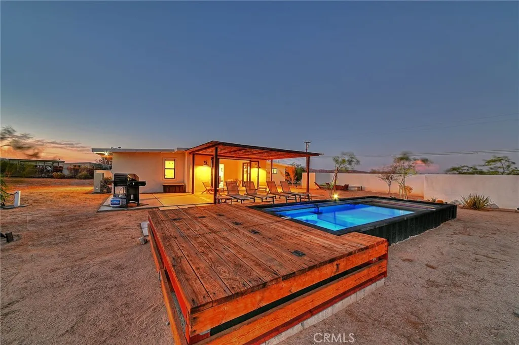 main property photo 9