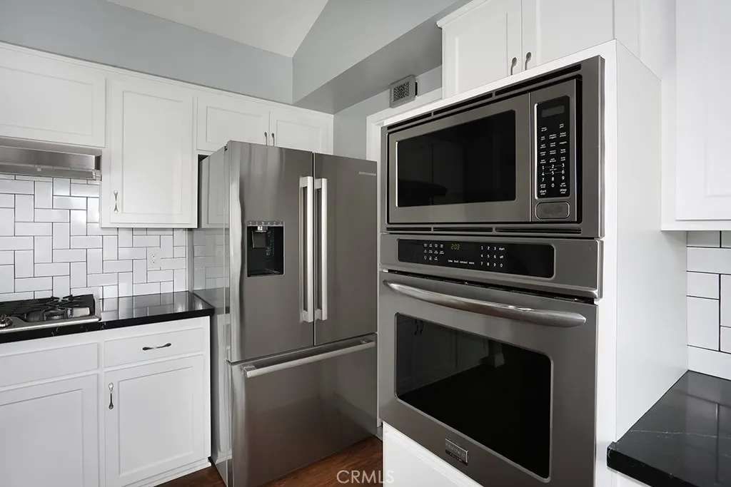 property viewer photo 8