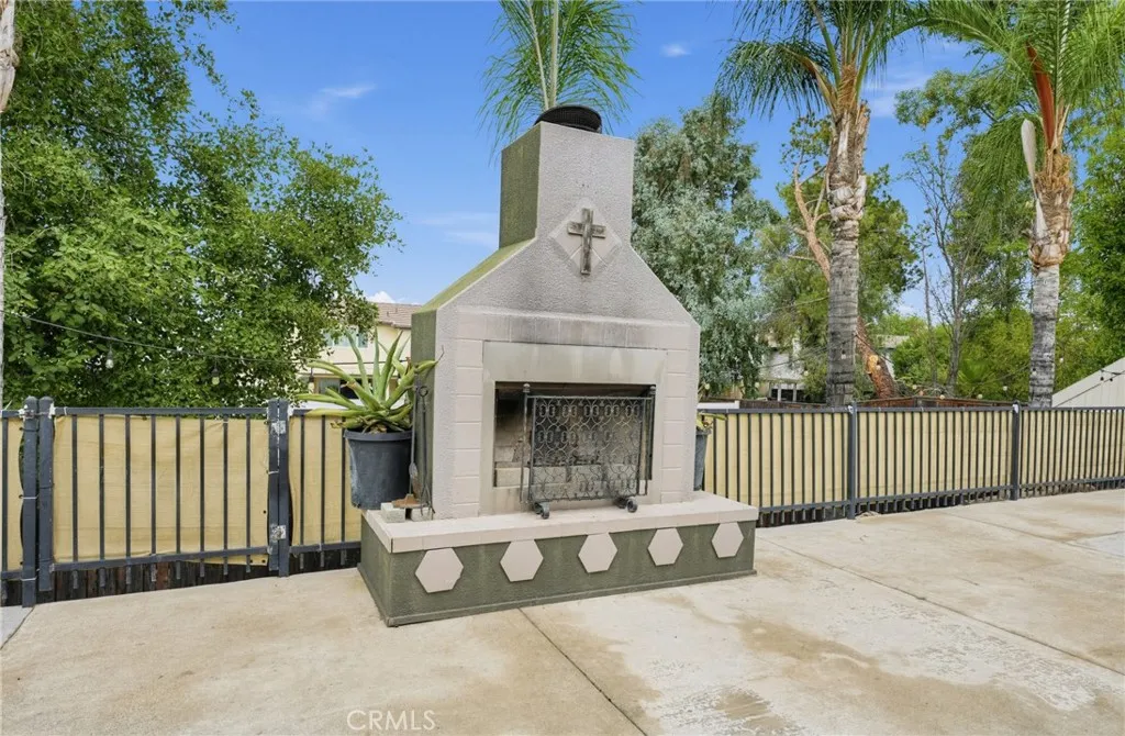 main property photo 48
