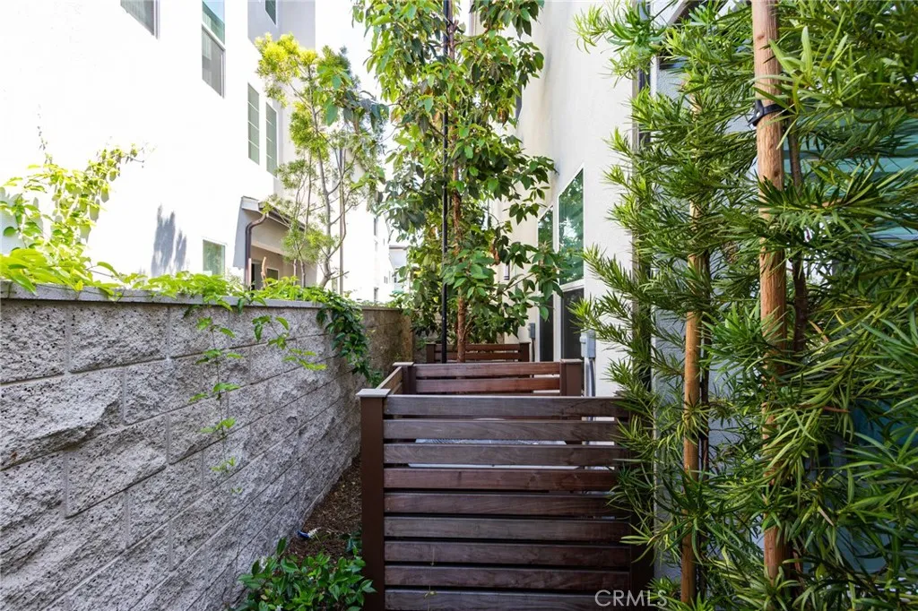 main property photo 66