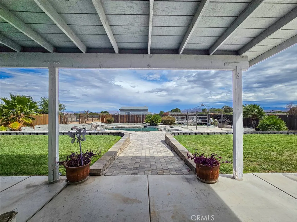 main property photo 15