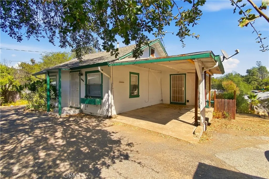 main property photo 5