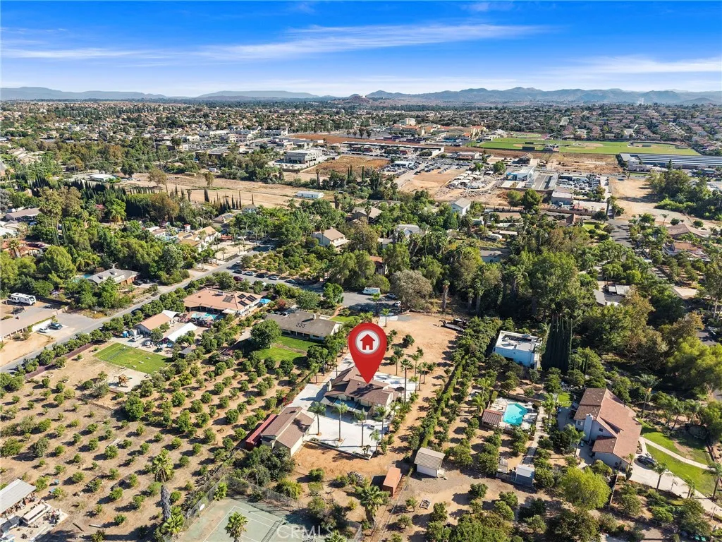 main property photo 8