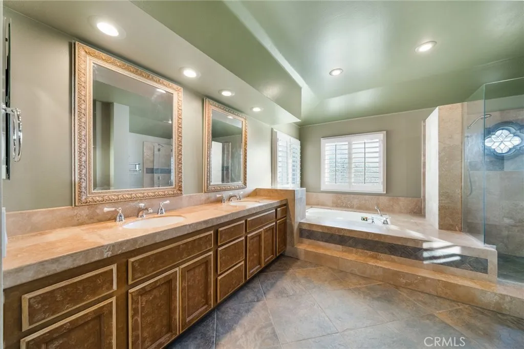 main property photo 62