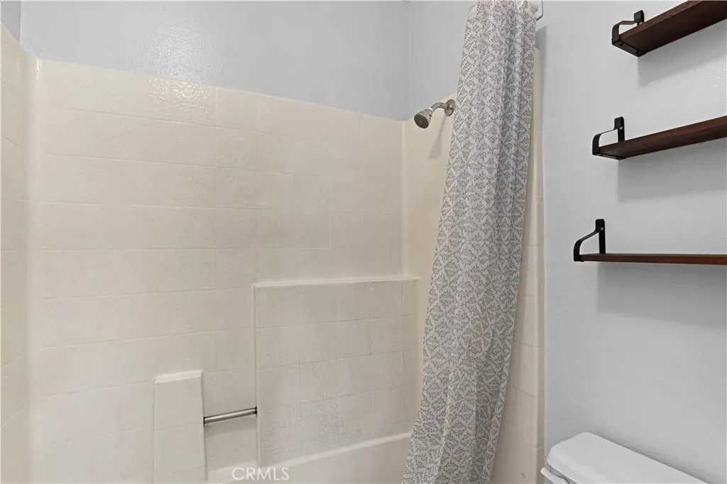 property viewer photo 22