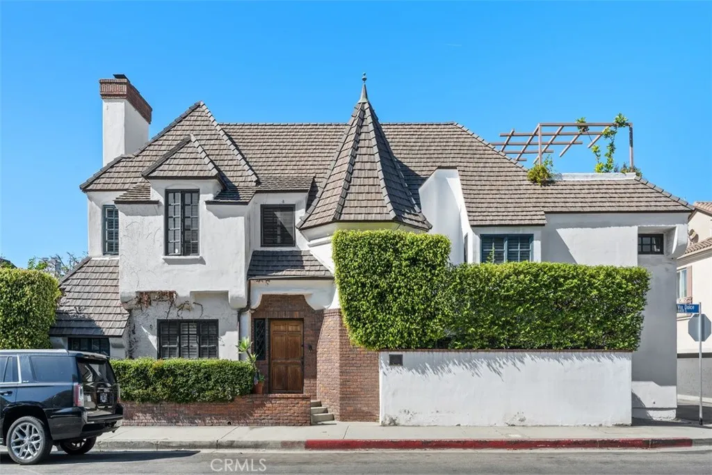 main property photo 0