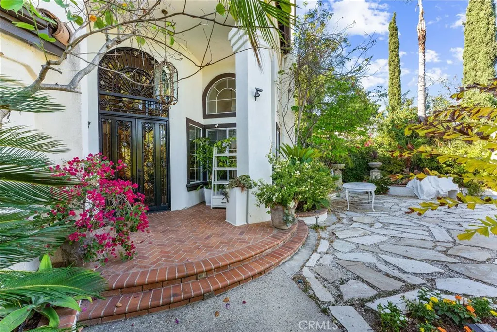 main property photo 0