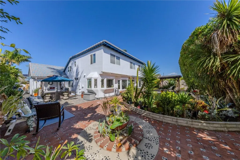 main property photo 50