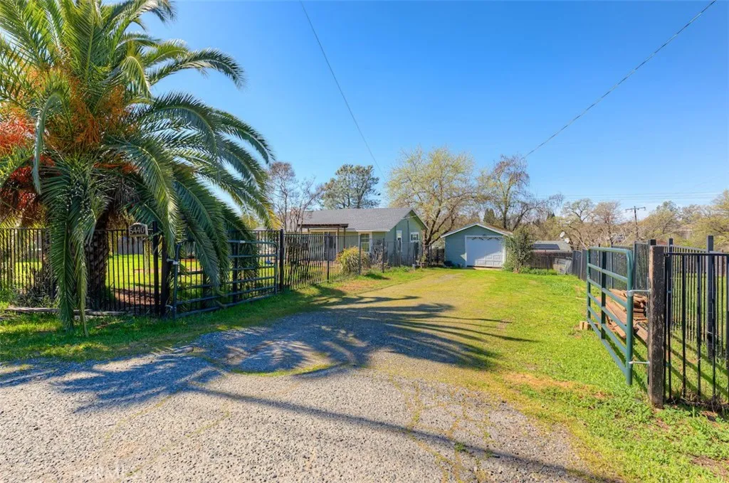 main property photo 29