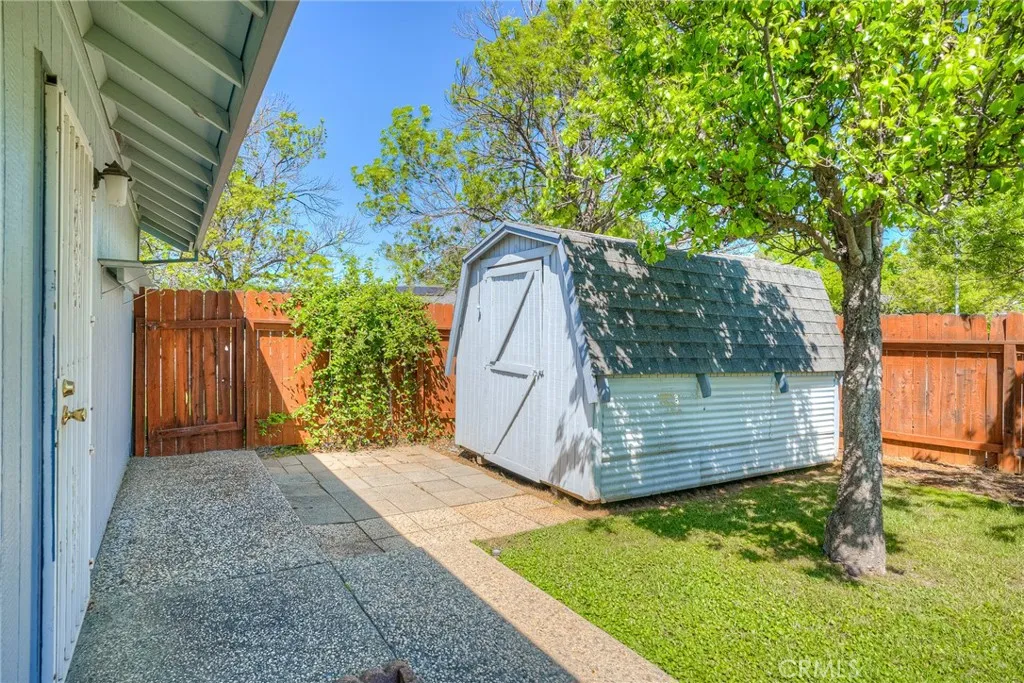 main property photo 21