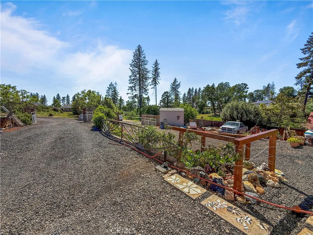 main property photo 31