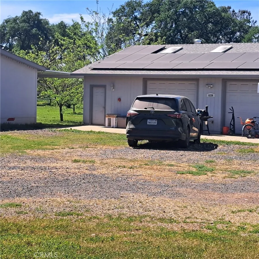 main property photo 7
